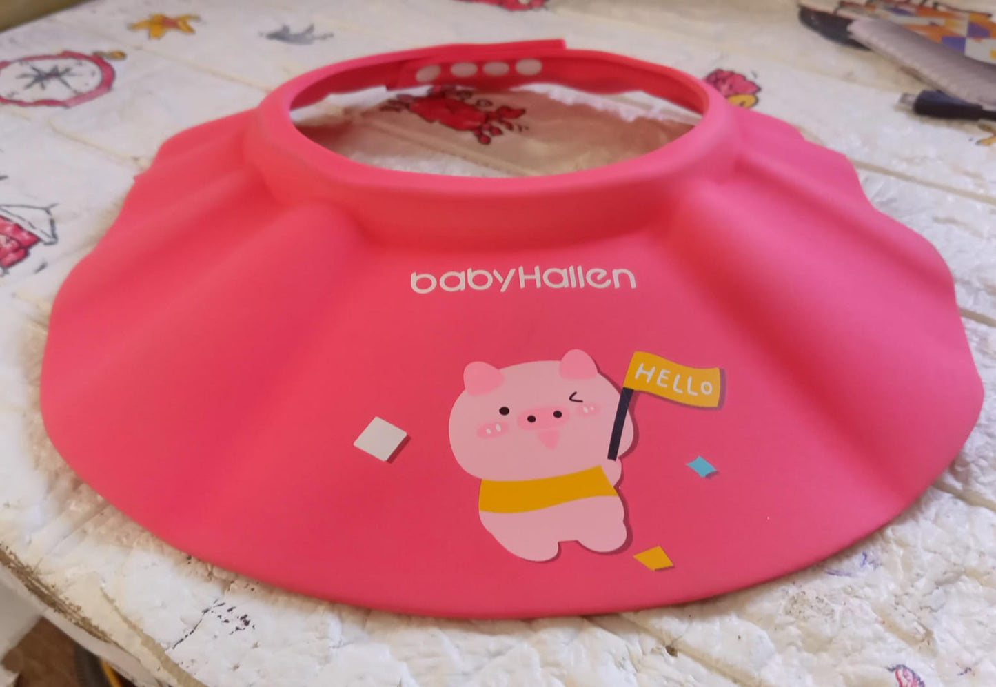Baby Shower Cap – Adjustable Eye & Ear Protection | Mini Bubbles