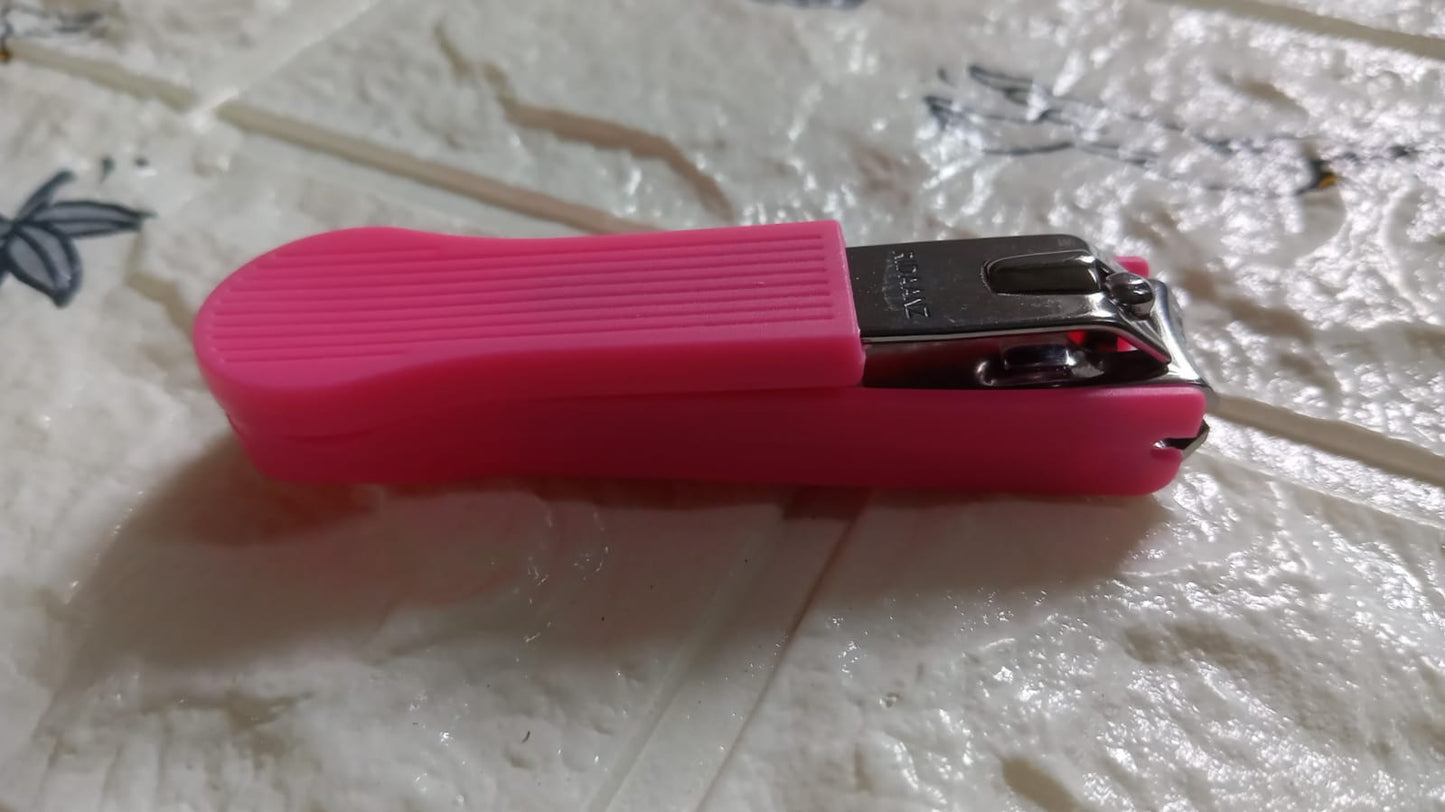 Nail Cutter for Every Age with File & Catcher | AuriGlam