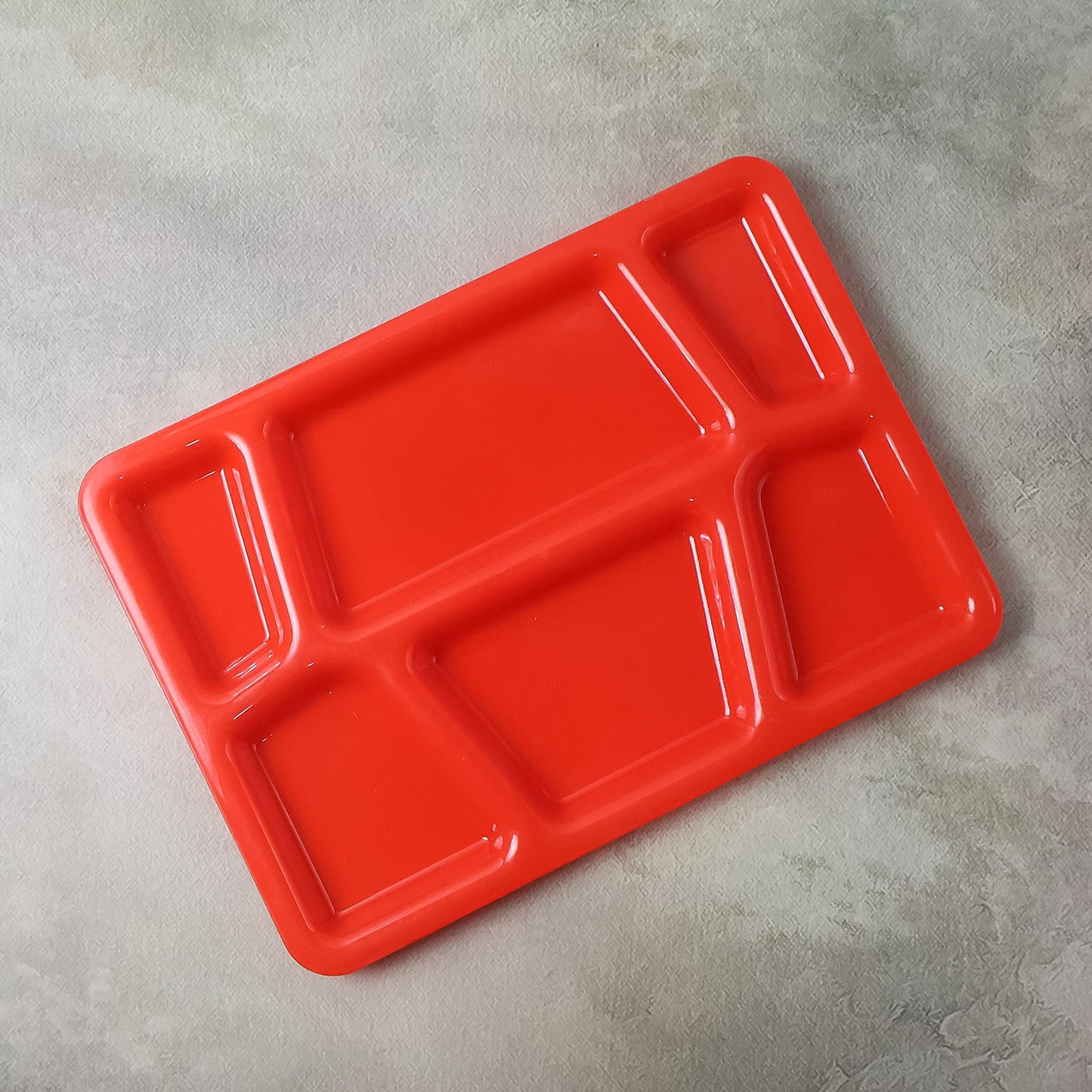 Multi-Compartment Plastic Meal Serving Tray – Mess-Free Portion Control