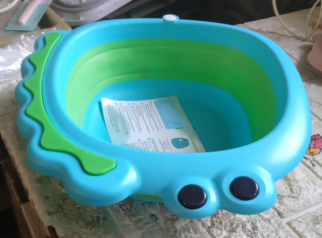 Foldable Baby Wash Basin – Space-Saving Frog Design | Bath Verse