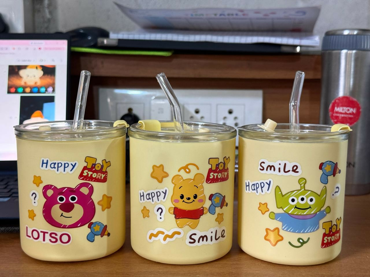 Cartoon Glass Tumbler – Cute Printed Drinking Cup with Straw